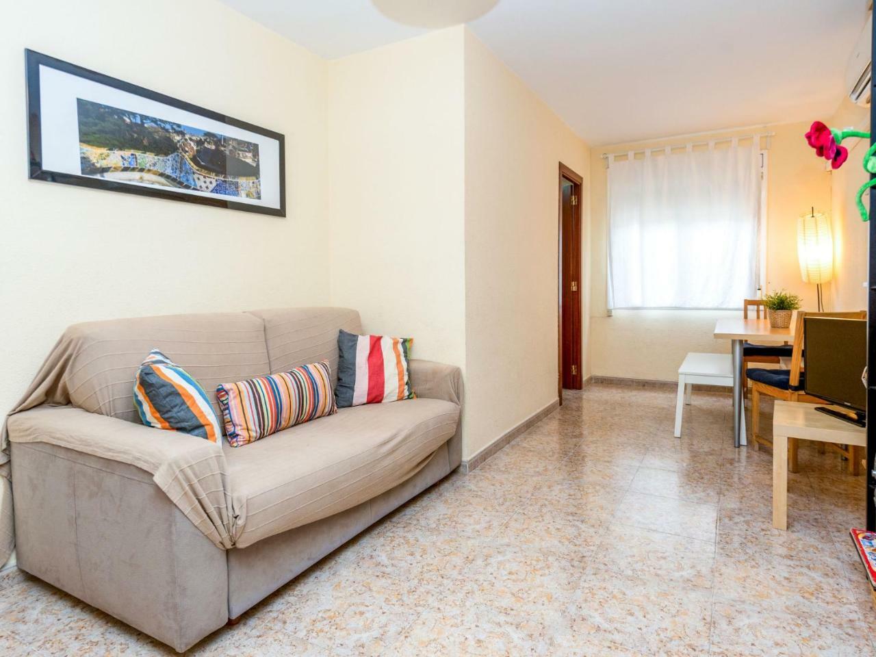 Apartment Camp Nou- Travessera De Les Corts By Interhome Barcelona Exterior photo